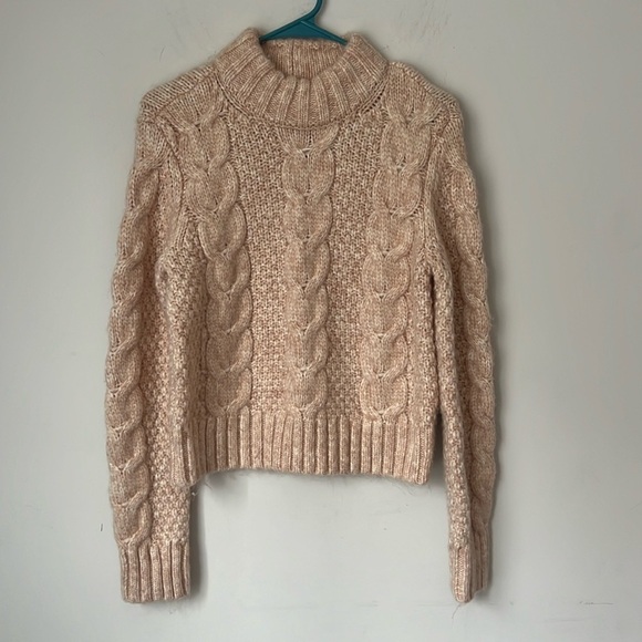 American Eagle Outfitters Sweaters - American Eagle wool blend cable knit light pink cream sweater size small ♦️
